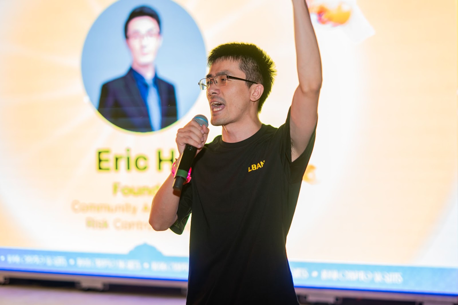 1001 Crypto Nights：当 Dubai 的沙滩遇上最真实的 Web3 共鸣 从会场走进沙滩，进入另一个平行的 Web3 世界