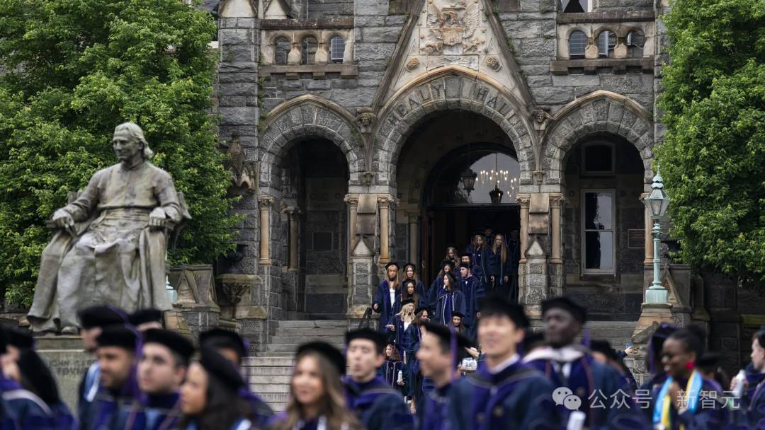 AI引爆全球失业潮，美国大学生毕业即失业！全球大厂联手裁员上万