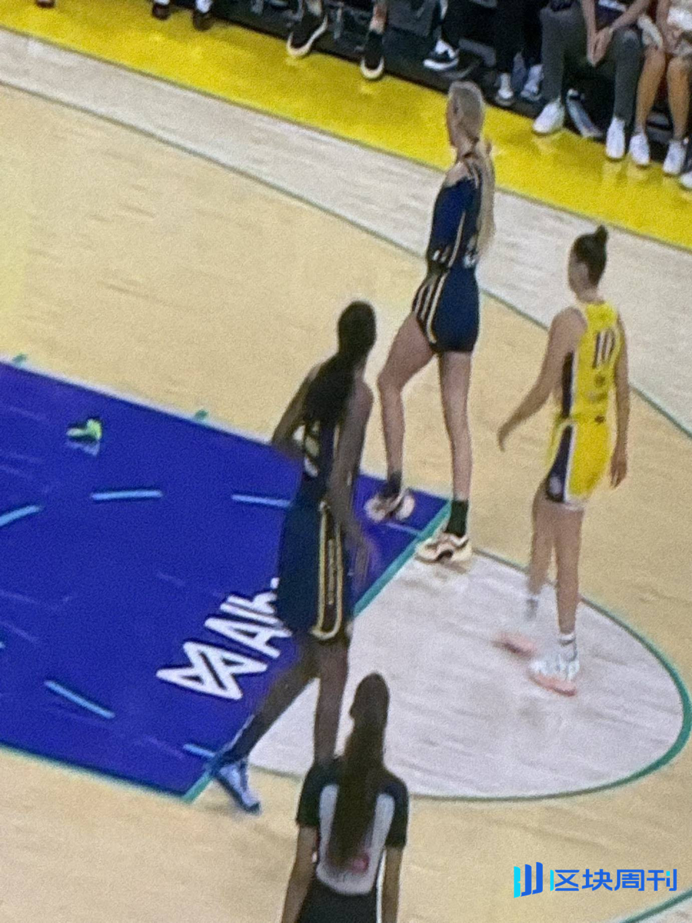 神秘玩具导致 WNBA 比赛 3 次中断，背后竟是 Meme 荒诞阴谋？