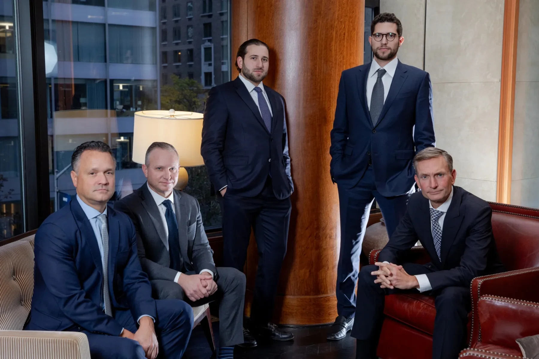 狂揽加密红利，特朗普商务部长家族如何年入25 亿美元？ -区块周刊BlockWeeks