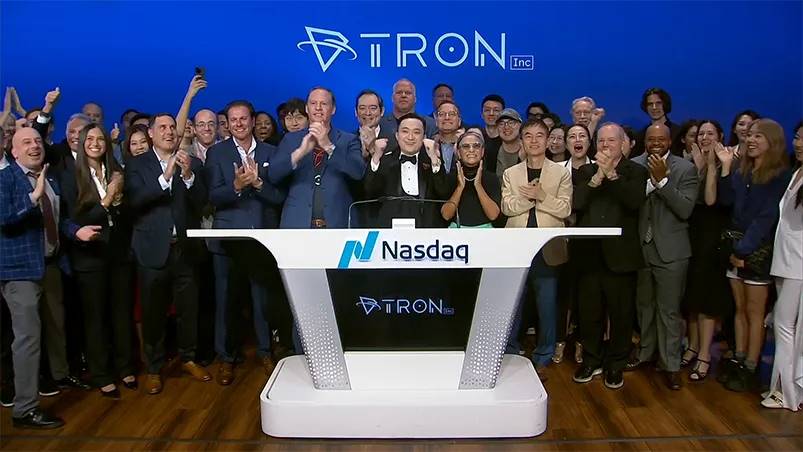 电竞传奇：争议与桂冠——那些永不认输的逆袭者