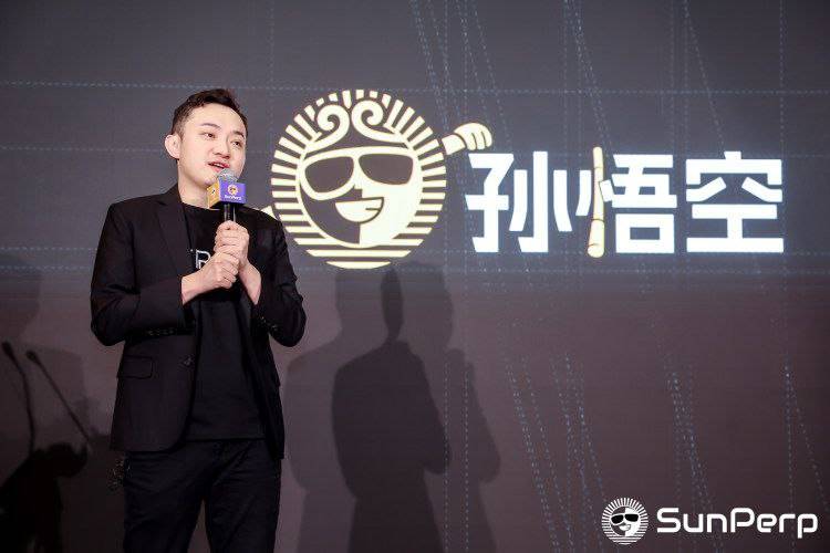 电竞传奇：争议与桂冠——那些永不认输的逆袭者