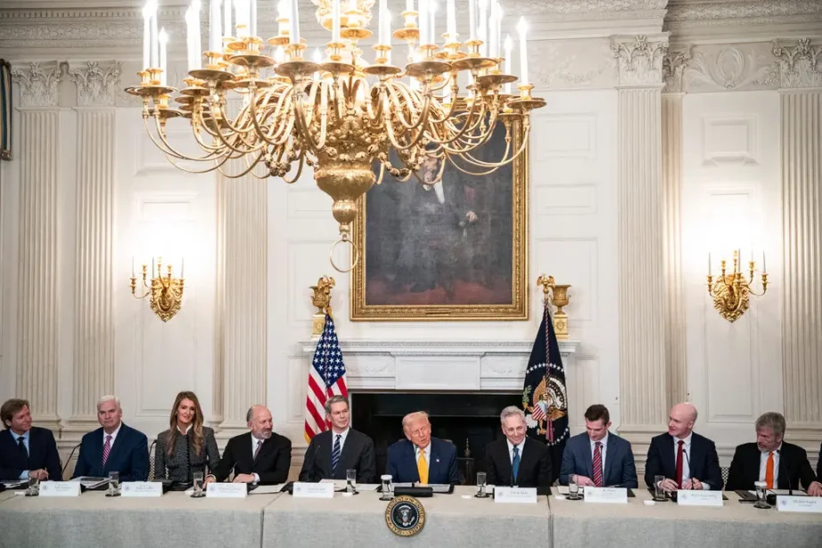 硅谷权力游戏：David Sacks 的双面人生与利益纠葛