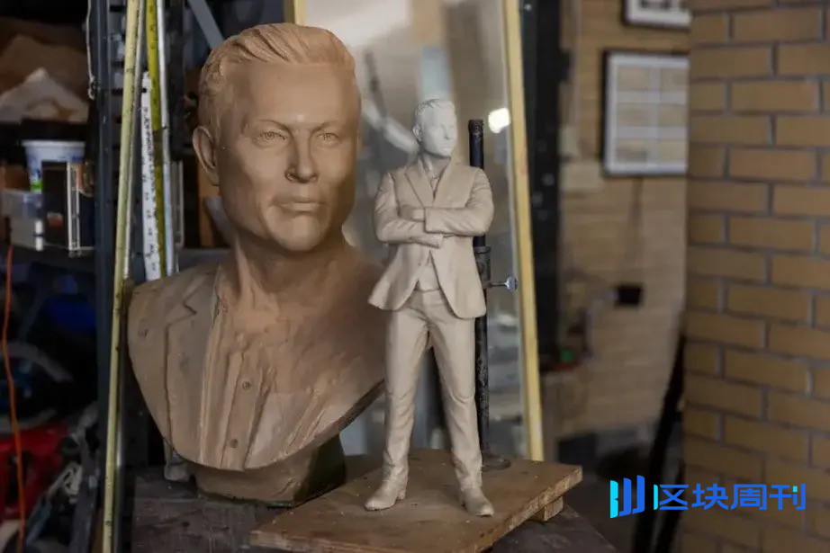 镀金的偶像与归零的MEME币：特朗普巨型雕像背后的荒诞剧