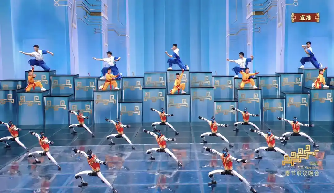 从春晚机器人到算力能源战：为何中国握有AI时代的“底牌”？