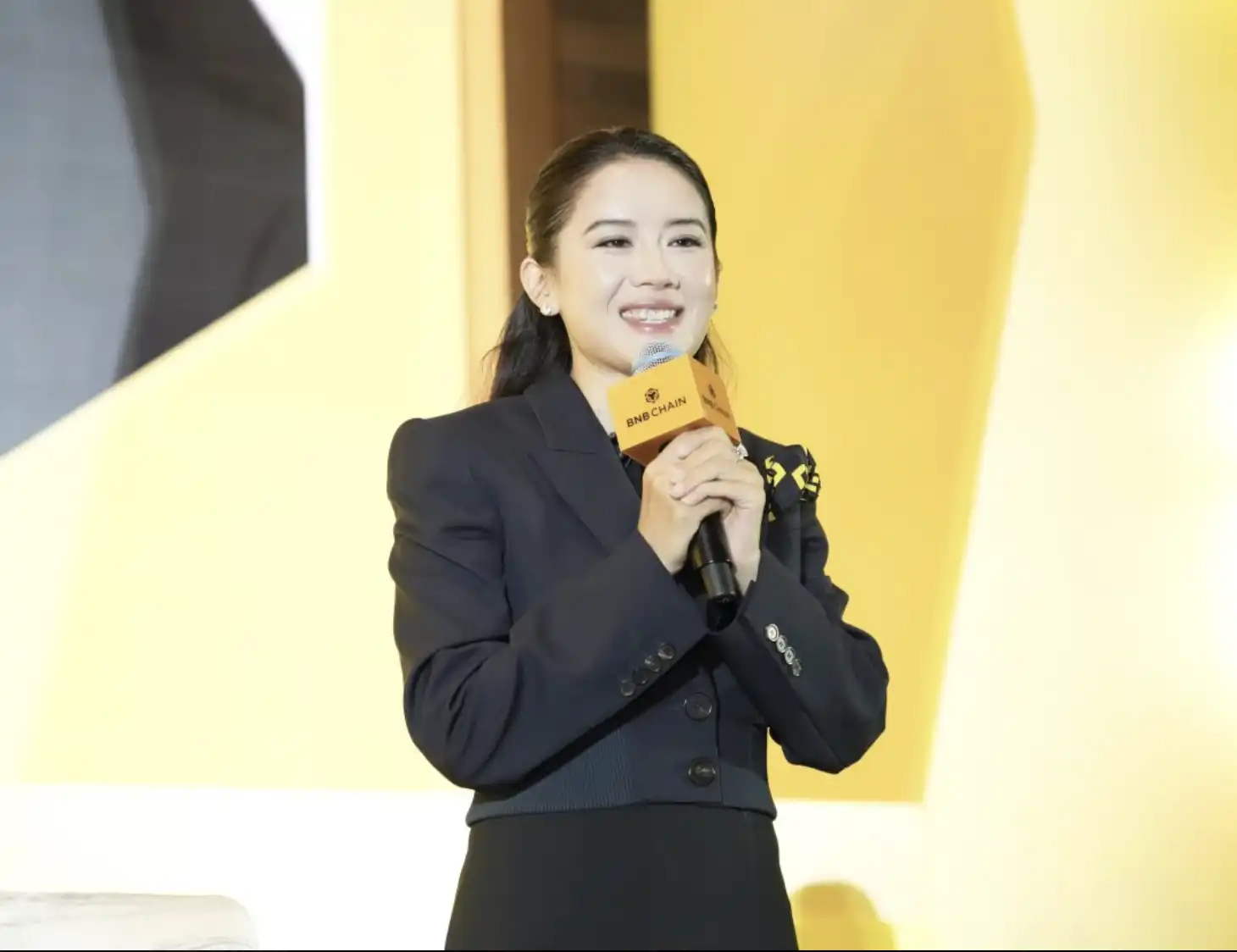 从3亿到30亿，币安成为超级入口的增长公式