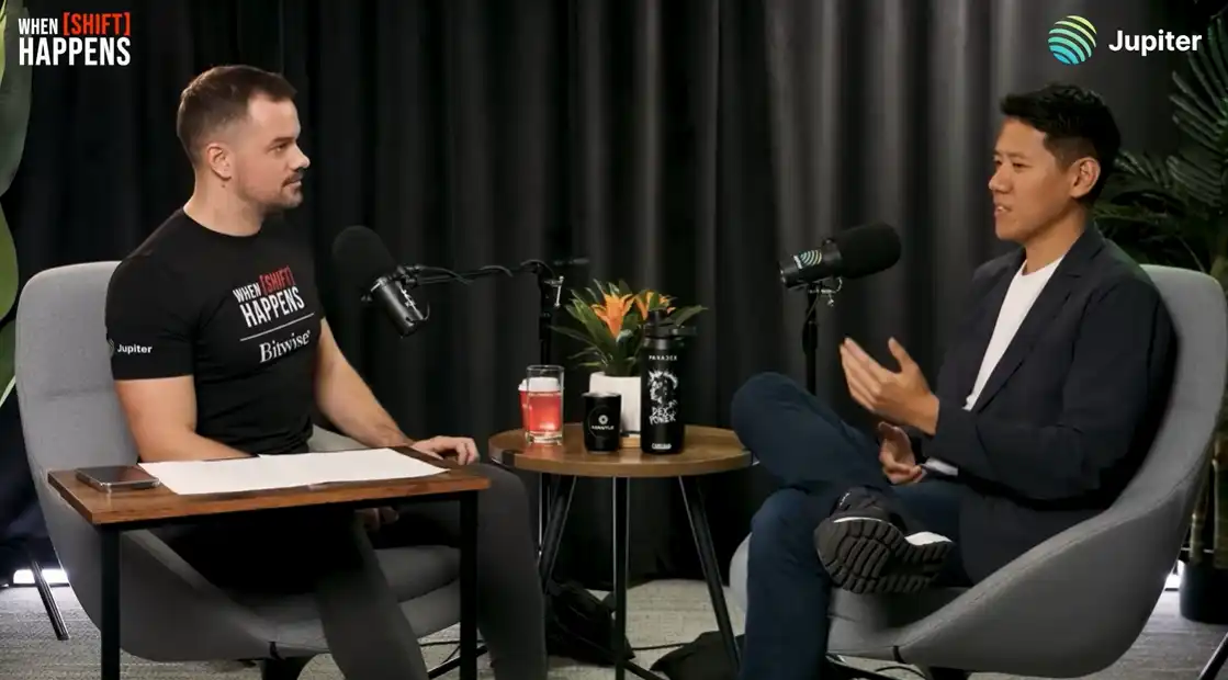 对话Bitwise顾问：从K型经济到AI抢饭碗，比特币如何拯救年轻人？