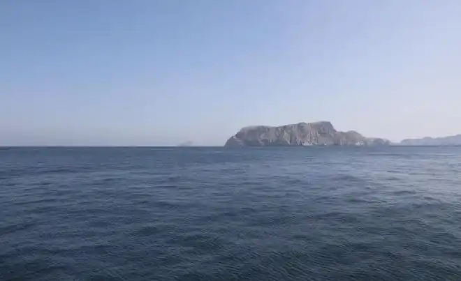 霍尔木兹海峡，伊朗能“管住”吗？