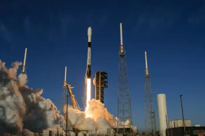 6月26日SpaceX开始闯入指数后，几百亿的资金是如何买入的？SpaceX是否会被爆拉？